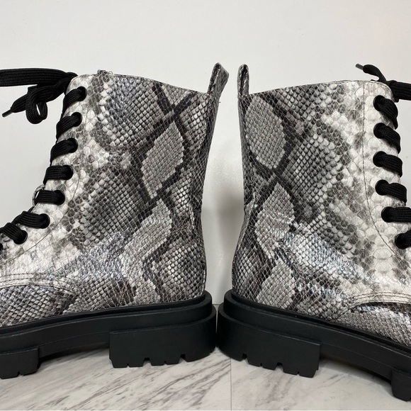 New! DV Dolce Vita Flume Snakeskin Faux Leather Lace Up Bootie 8 1/2 - Picture 8 of 14